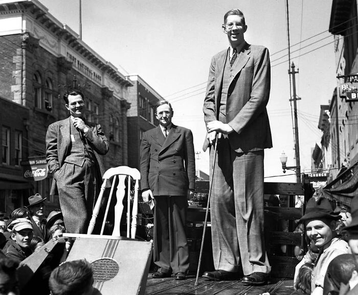 Robert Wadlow, The Tallest Person In Recorded History. 1930s