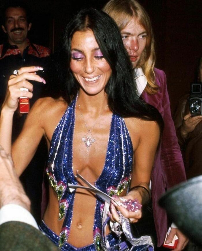 Cher, 1977