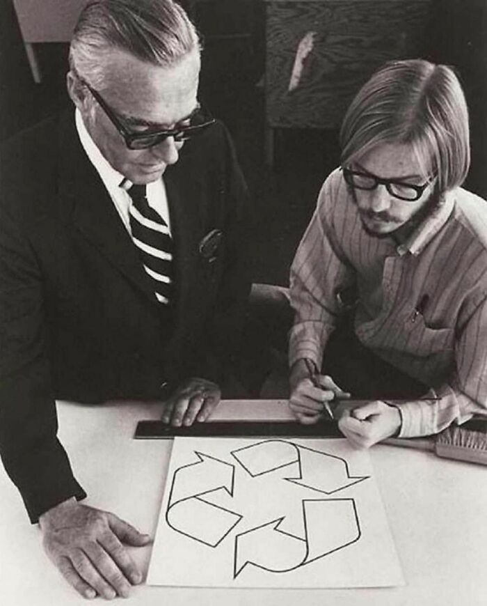 Gary Anderson, que diseñó el logo de reciclaje a los 23 años, 1970