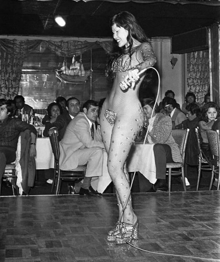 Lyn May, The Mexican Showgirl Who Drove Deputies, Senators, Businessmen, Film Directors And Presidents Crazy With Her Curves, 1978