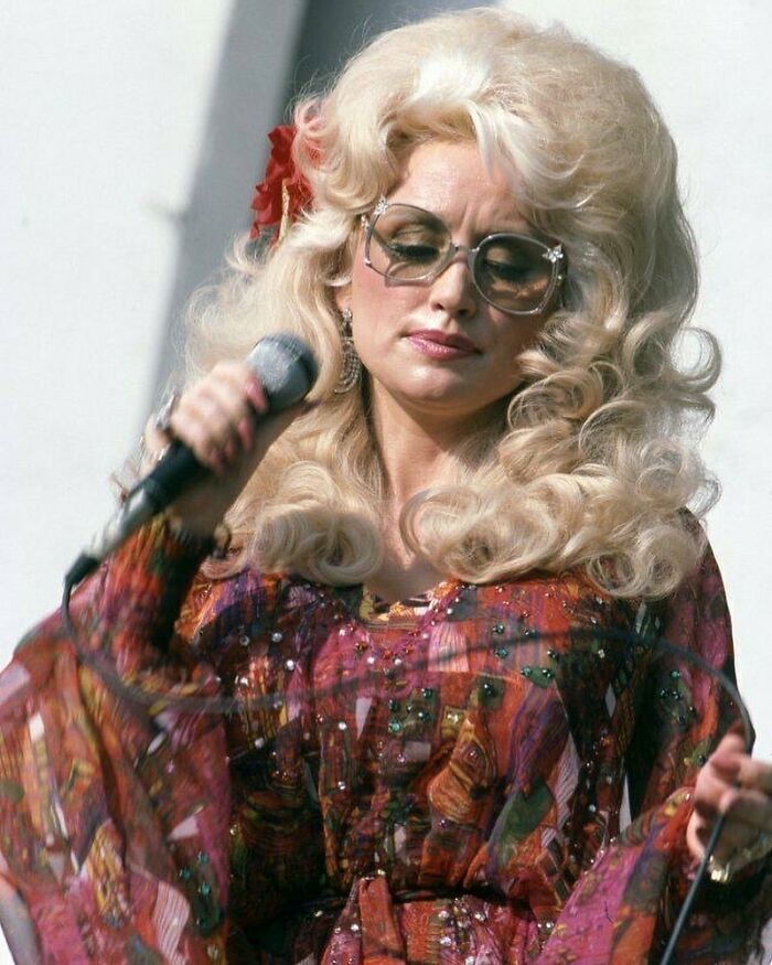 Dolly Parton Performs In Detroit, Michigan In September Of 1977
