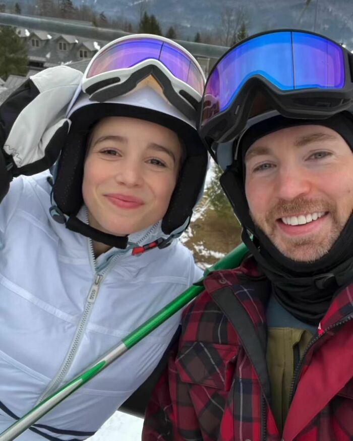 Chris Evans Surprises Fans After Reportedly Marrying Portuguese Actress Alba Baptista Chris Evans Surprises Fans After Reportedly Marrying Portuguese Actress Alba Baptista