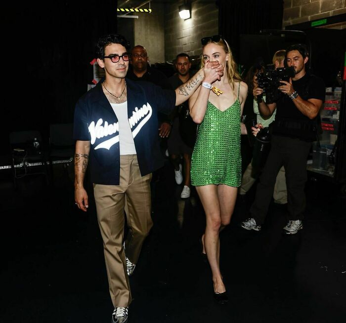 Joe Jonas Files Divorce Papers, Describes Marriage With Sophie Turner As "Irretrievably Broken" Joe Jonas Files Divorce Papers, Describes Marriage With Sophie Turner As "Irretrievably Broken"