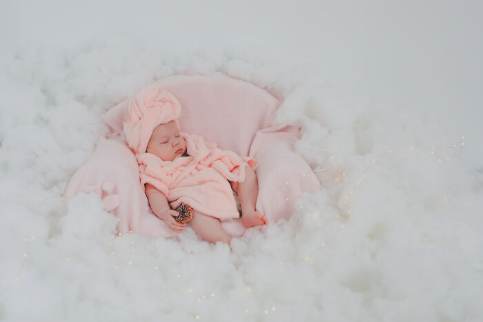 After I Gave Birth To My Daughter, She Became My Model In Recreating Fairytale Photoshoots