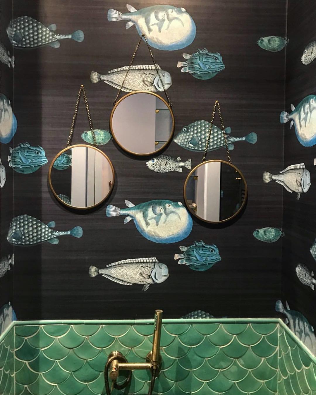 33 Trendy Bathroom Wallpaper Ideas to Elevate Your Space | Bored Panda