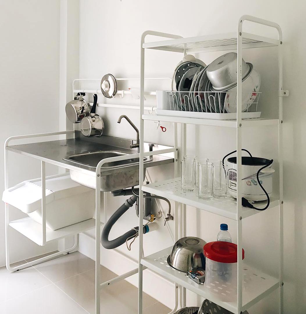 Sunnersta budget-friendly white mini kitchen system