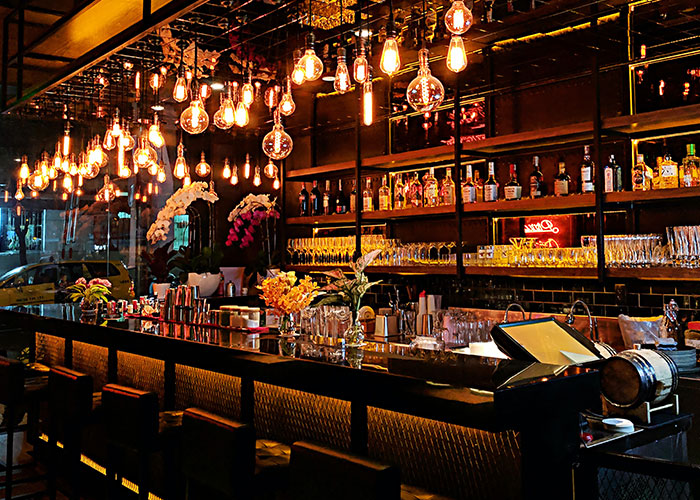 Woman Furious That Friend Received Scratchcard As A Tip But Returned It, Despite It Winning $50k Woman Furious That Friend Received Scratchcard As A Tip But Returned It, Despite It Winning $50k