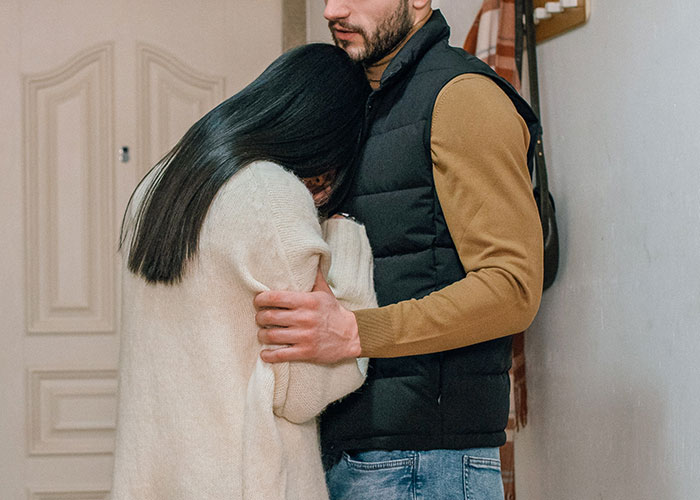 Mom Shares Horrifying Story About Brother-In-Law's GF Who Thinks She's Their 3 Y.O.