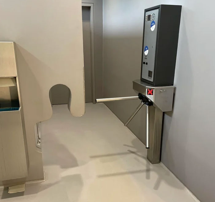 30 Biggest Cultural Shocks From Around The World Visitors Just Can’t Get Used To