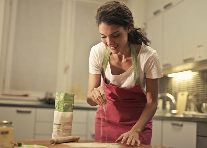 50 Things That Men Do That They Think Are Fine When In Reality They're Super Creepy