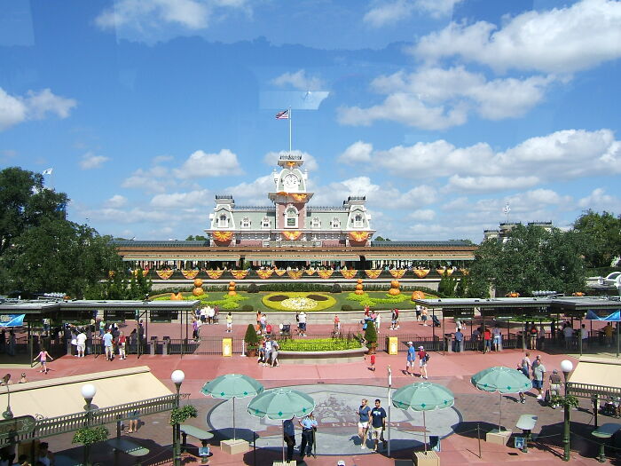 Disney's Magic Kingdom Park, USA - 5.41/10
