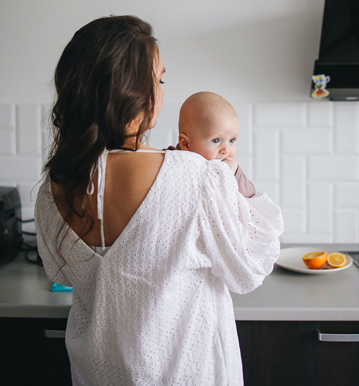 “You Can Have Her On Weekends”: SIL Loses It At Family Dinner, Demands Custody Over Baby “You Can Have Her On Weekends”: SIL Loses It At Family Dinner, Demands Custody Over Baby