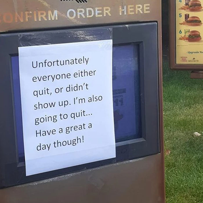 24 HILARIOUS Times People Rage Quit Their Job The Way Everyone's