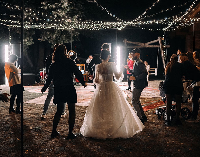 Man Ignores Assigned Bridesmaid’s Advances, Gets Berated And Insulted During Reception Man Ignores Assigned Bridesmaid’s Advances, Gets Berated And Insulted During Reception