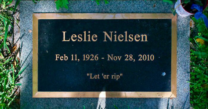 Rest In Pieces: 30 Hilarious Tombstones That Deserve To Be Shared
