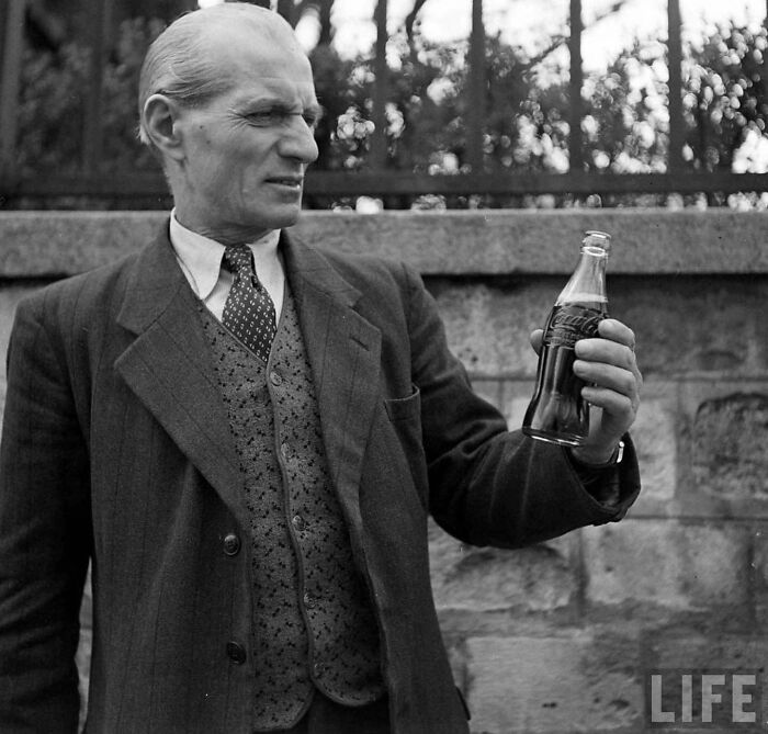 A Man Trying The Coca Cola Drink For The First Time, France, 1950