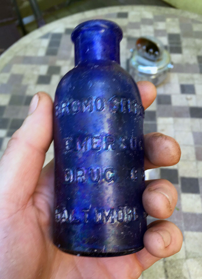 I Found A 100-Year-Old Bottle While Digging In My Backyard