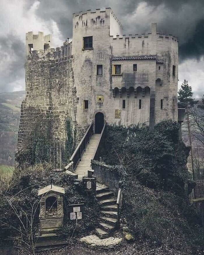 Grimmenstein Castle, Austria