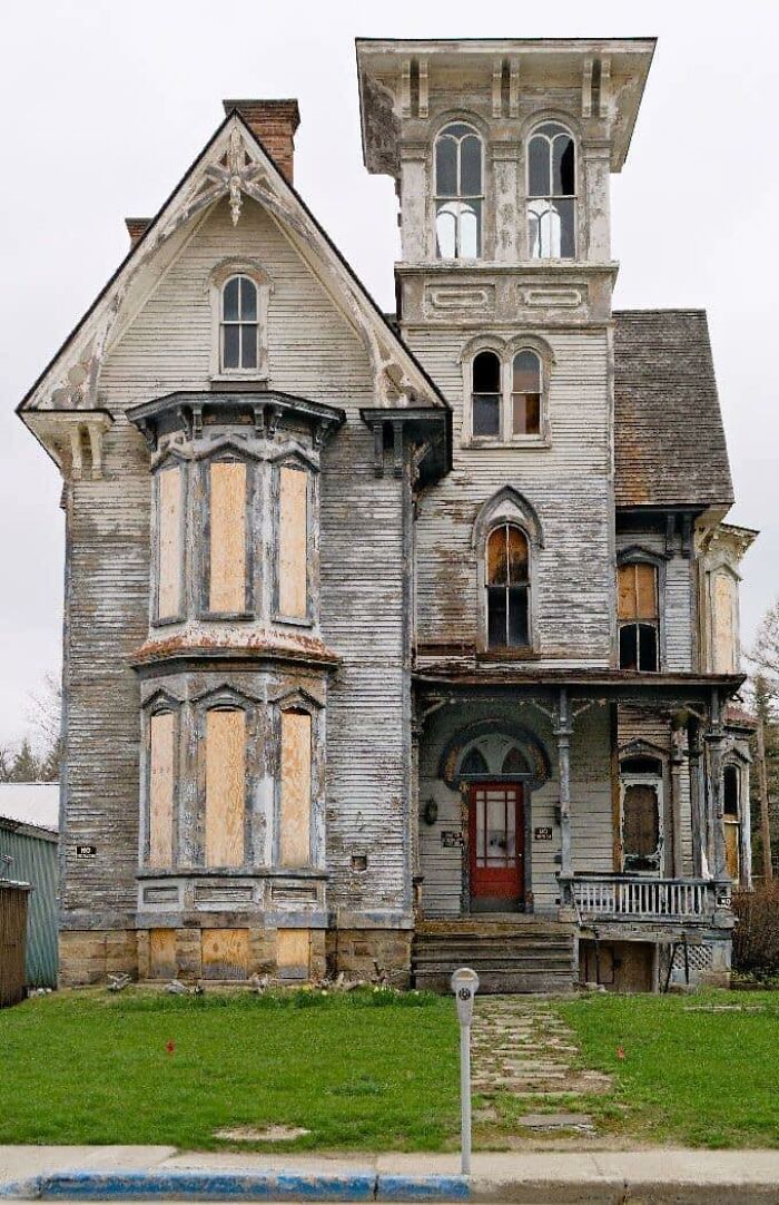 Abandoned House In Coudersport, Pennsylvania