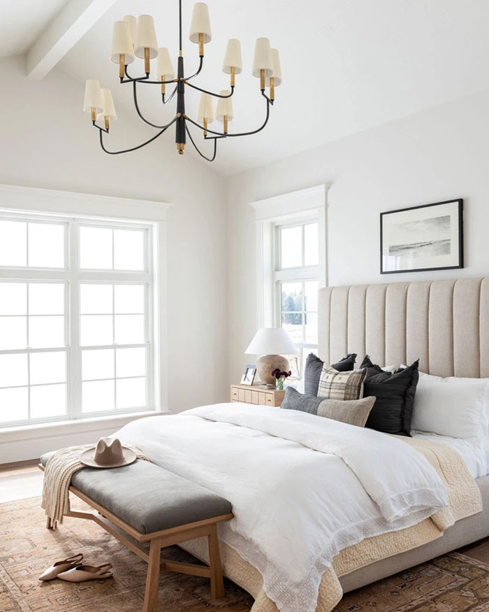 Soft palette colored bedroom 