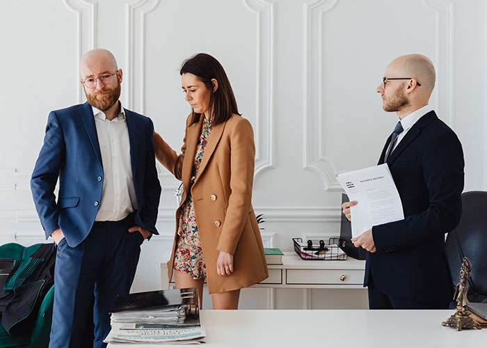 “Literally NO Reason”: Lawyer Delays Divorce Case For Years, Receives A Dose Of Karma “Literally NO Reason”: Lawyer Delays Divorce Case For Years, Receives A Dose Of Karma