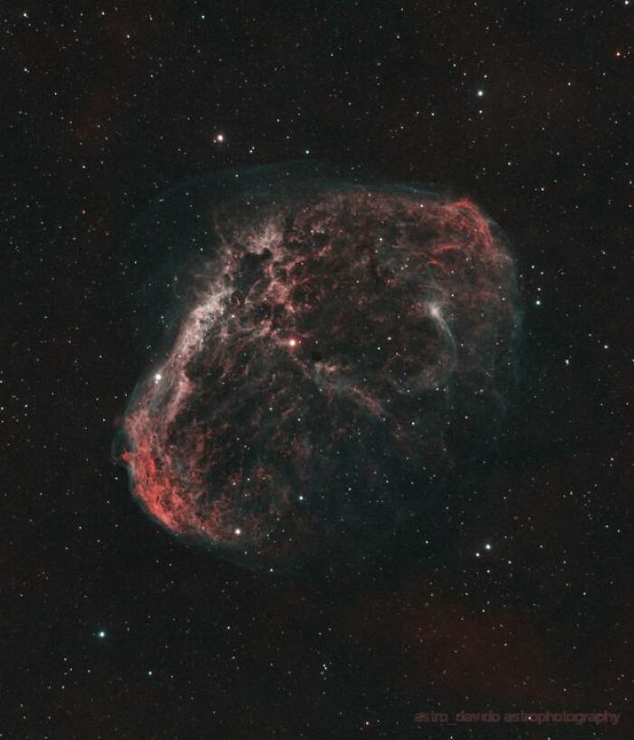 A photograph of Ngc6888 - The Crescent Nebula