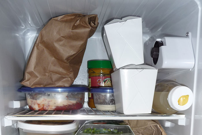 Woman Keeps Stealing Coworkers’ Lunches, Almost Dies After Coworker Plants Revenge