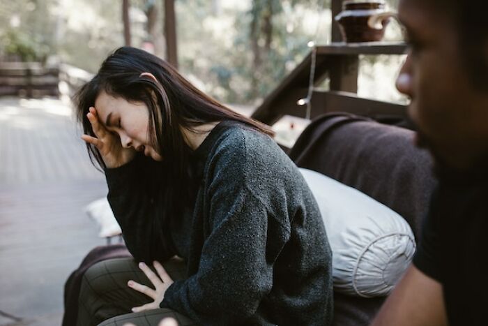 30 Exact Moments Women Caught On To Why Their Partners Were Broken Up With
