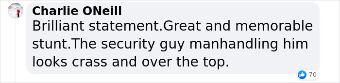 Fashion Week Impostor Goes Viral As He Catwalks Wearing A Trash Bag And No One Notices Fashion Week Impostor Goes Viral As He Catwalks Wearing A Trash Bag And No One Notices