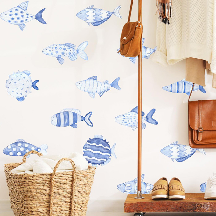 Wallpaper with blue fishes 