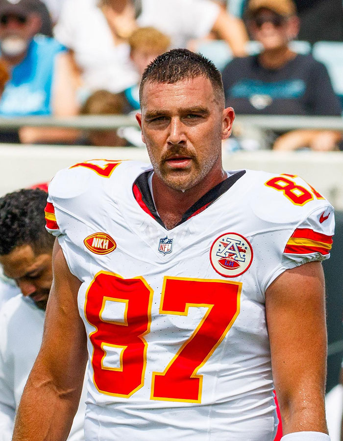 Taylor Swift Attends Chiefs Game With Travis Kelce's Mom Amid Dating Rumors Taylor Swift Attends Chiefs Game With Travis Kelce's Mom Amid Dating Rumors