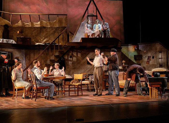 Mom Shocked By 8th Grade Teacher Reading Anne Frank’s Diary To Her Kid, Gets Teacher Fired Mom Shocked By 8th Grade Teacher Reading Anne Frank’s Diary To Her Kid, Gets Teacher Fired