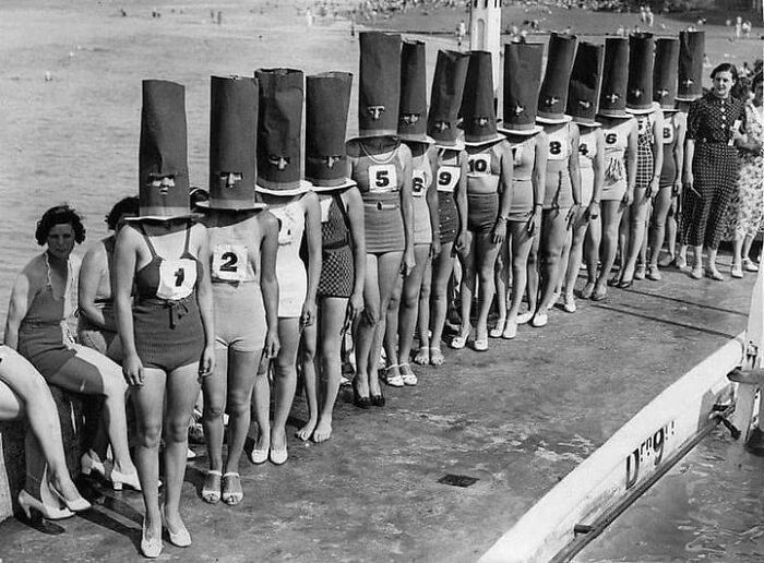 A Contest On Who Had The Prettiest Legs. Cliftonville, England 1936
