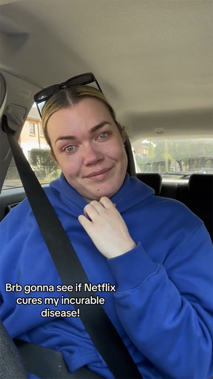 Woman With Endometriosis Goes Viral After Being Humiliated In Front Of The Entire Pharmacy Woman With Endometriosis Goes Viral After Being Humiliated In Front Of The Entire Pharmacy