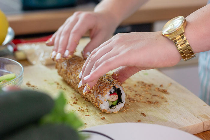 “You’d Finally See My Point”: Wife Maliciously Complies With Husband’s Sushi Demand