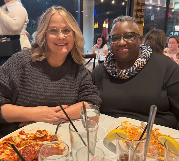 1980 Pen Pals Meet Each Other For The First Time 1980 Pen Pals Meet Each Other For The First Time