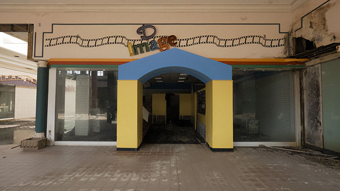 Viral Video Shows “Apocalyptic” Alabama Mall Stuck In The 1990s, Stuns Viewers Viral Video Shows “Apocalyptic” Alabama Mall Stuck In The 1990s, Stuns Viewers