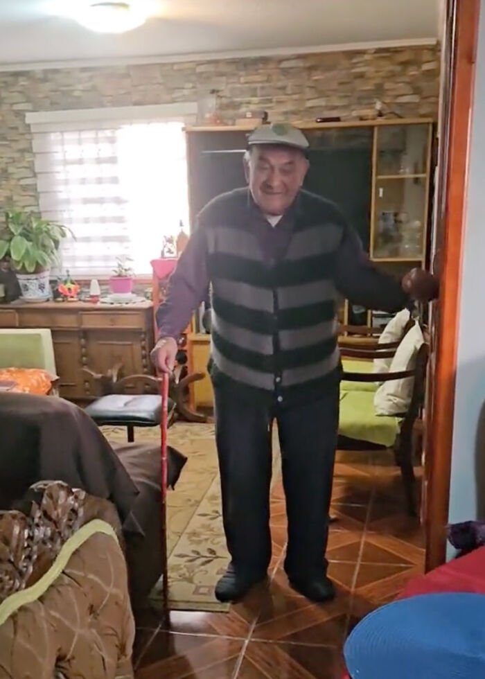 Granddaughter Gives Her 96 Y.O. Grandpa A Puppy, Sees His Remarkable Transformation