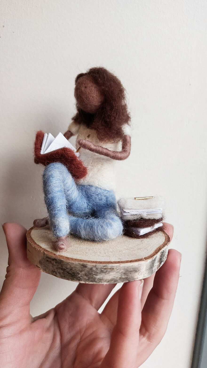 I Recreate Magical Little Moments In Time With Wool.