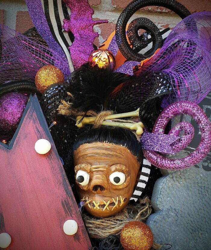 I Make Custom Wreaths For Any Holiday; Here Are The Beetlejuice And Ghostbusters Ones That I Made For Halloween I Make Custom Wreaths For Any Holiday; Here Are The Beetlejuice And Ghostbusters Ones That I Made For Halloween