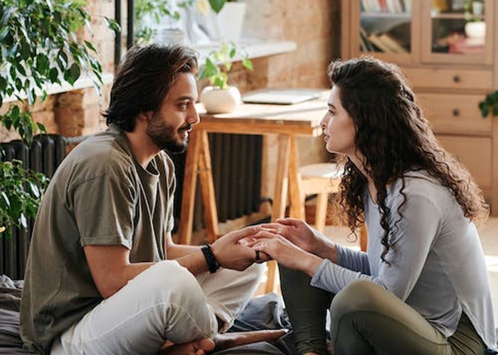 Man Thinks His Wife Cuts Off His Pants Strings, Finds Out Adorable Reason They Go Missing Man Thinks His Wife Cuts Off His Pants Strings, Finds Out Adorable Reason They Go Missing