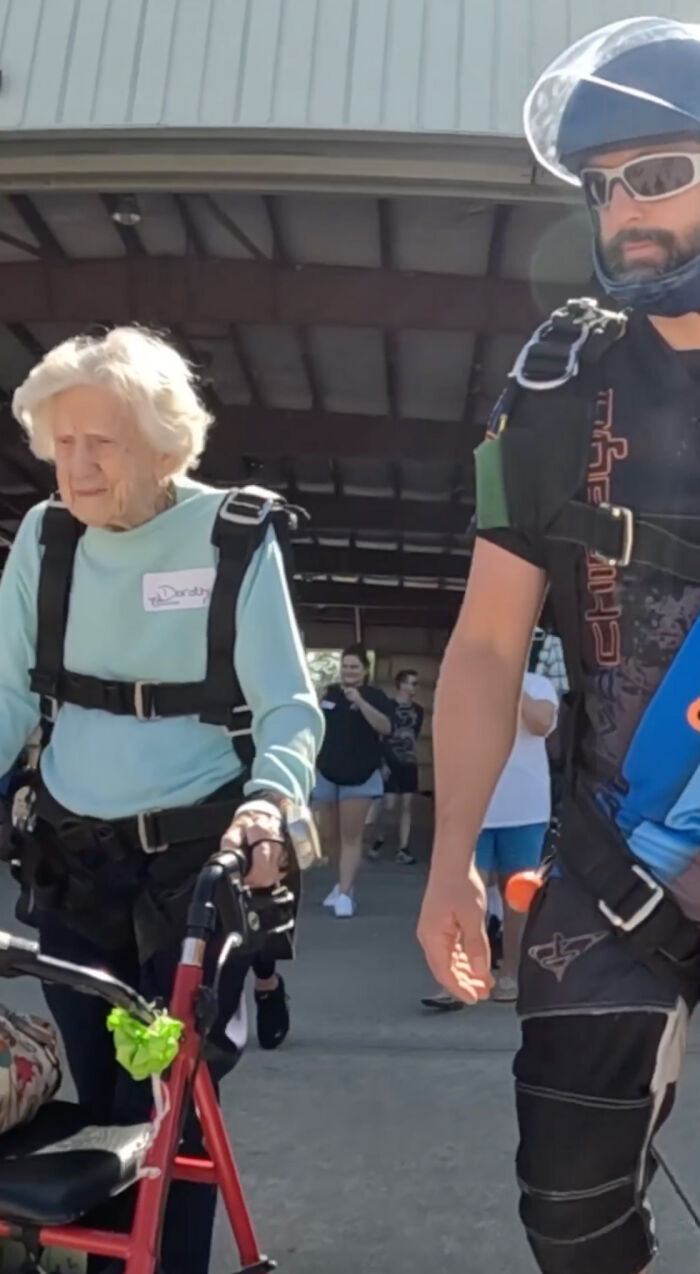 Grandma Defies Age And Breaks The World Skydiving Record At 104 With No Fear