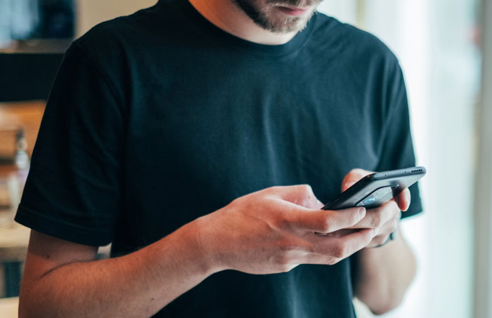 Man Finds Out His Parents Have Been Lying About His 'Missing' Brother For Years Man Finds Out His Parents Have Been Lying About His 'Missing' Brother For Years