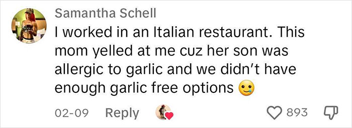 Waitress Thinks Mom Is Joking About The Kids’ Menu, Things Shift When She Asks For The Manager Waitress Thinks Mom Is Joking About The Kids’ Menu, Things Shift When She Asks For The Manager