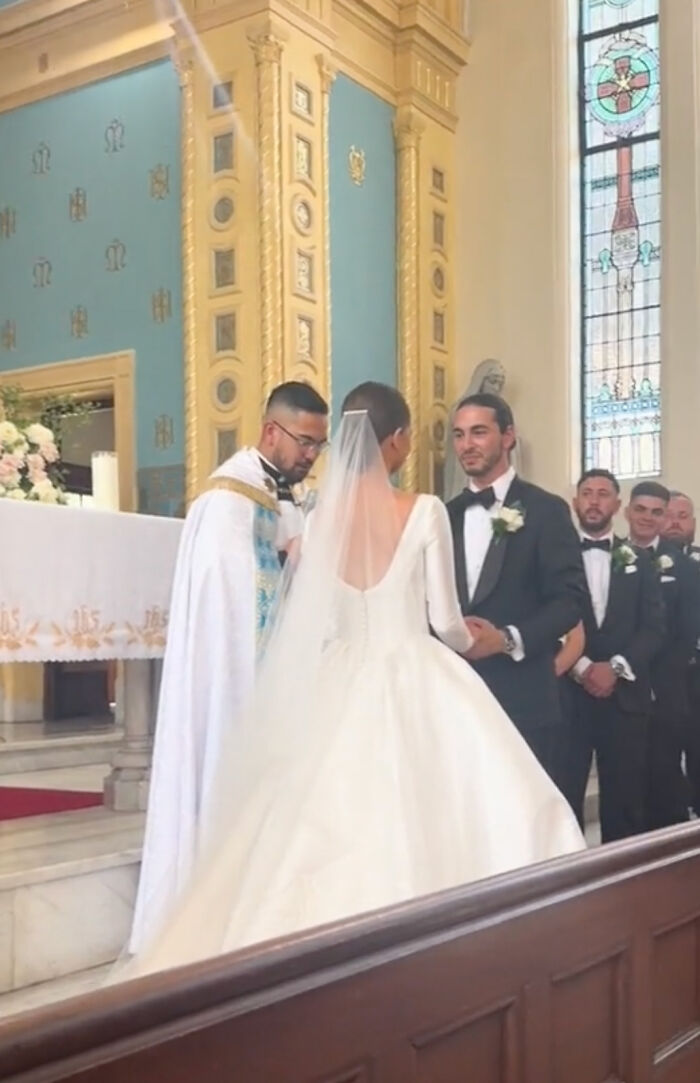 People Are Loving This Couple’s Non-Traditional Choices For Best Man And Maid Of Honor
