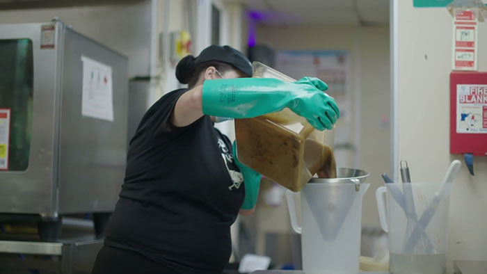 Fried Chicken Fans Disgusted After KFC Employee Reveals How They Make Their Iconic Gravy