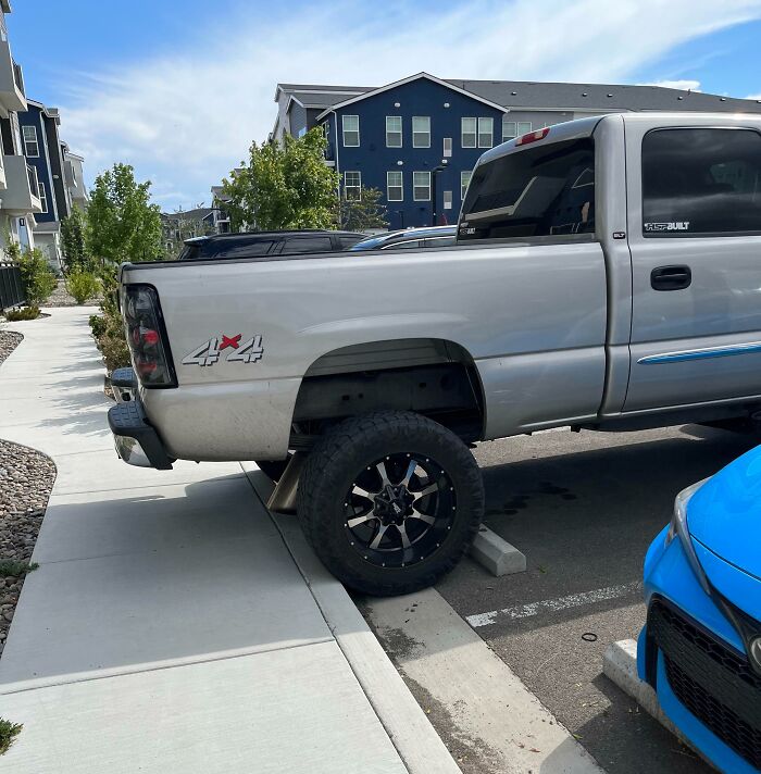 How My Neighbor Parks Their Truck