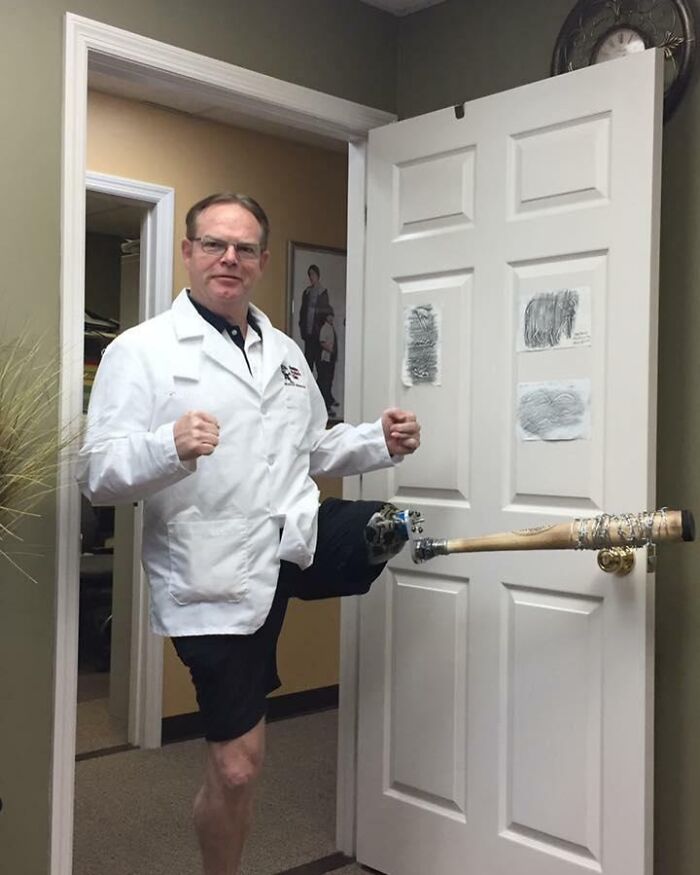 My Uncle Sent Me This Picture Of His Prosthesis Doctor