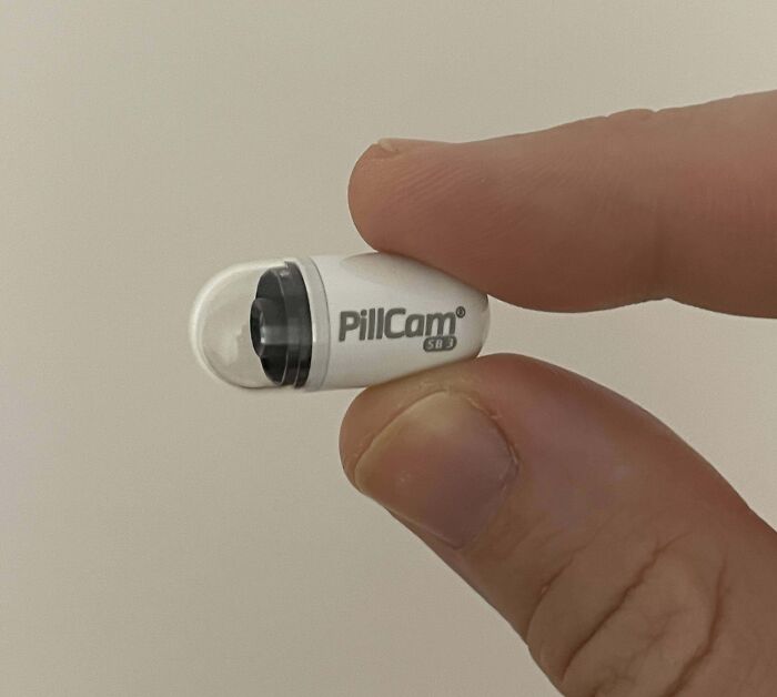 I Ate This Camera-Pill Yesterday Since The Doctors Wanted To See My Whole Digestive System From Inside. It Takes 2 Photos Per Second And Even Has LEDs Incorporated