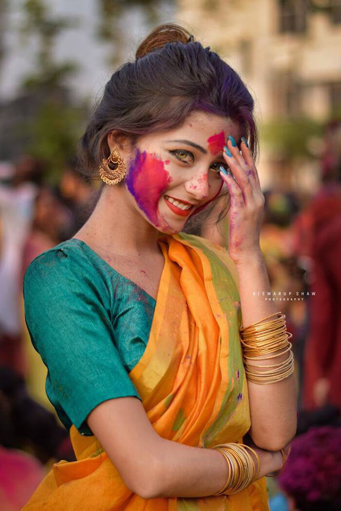 Bailarina india en el festival de primavera